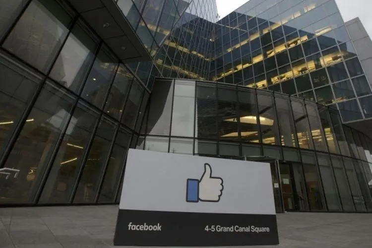 Ilustrasi kantor Facebook. [Shutterstock]