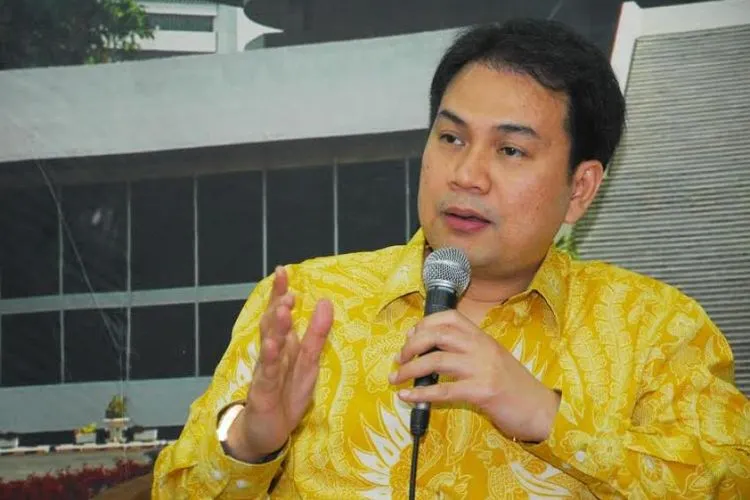 Aziz Syamsuddin