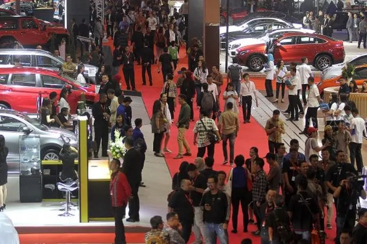 Suasana usai seremoni IIMS 2019 di JIExpo Kemayoran Jakarta [Suara.com/Arief Hermawan].