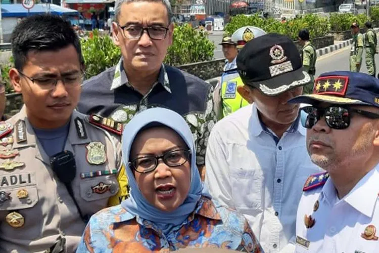 Bupati Bogor, Ade Yasin bersama Kepala BPTJ, Bambang Prihartono /Antaranews