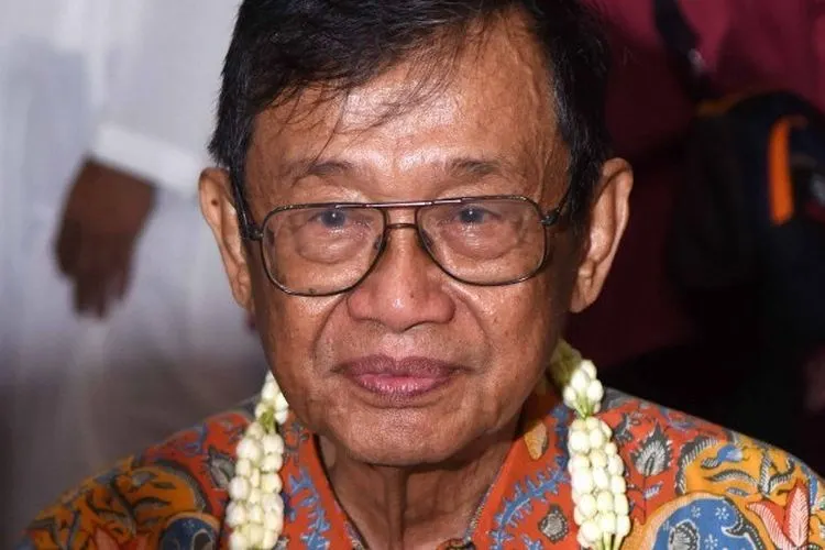 Ajip Rosidi (istimewa)