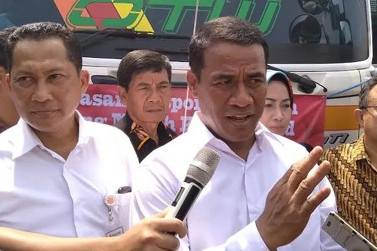 Menteri Pertanian, Amran Sulaiman, bersama Kepala Bulog, Budi Waseso/RMOL