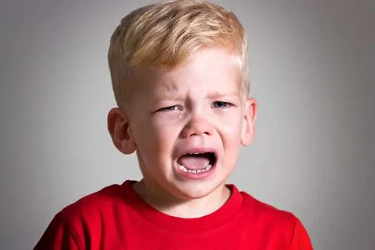 ilustrasi anak menangis. shutterstock