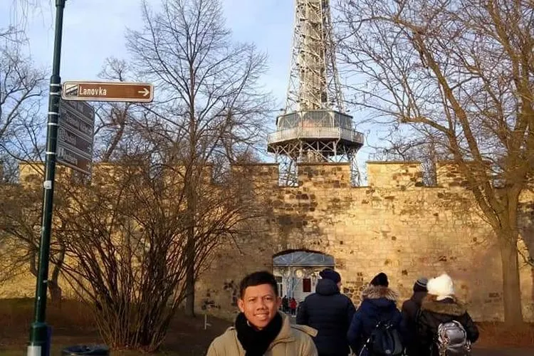 Choirul Anam, mahasiswa asal Indonesia yang sedang melanjutkan studi PhD di Charles University, Prague (dok pribadi)