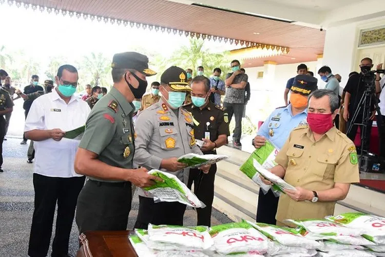 (Gugus Tugas PP Covid-19 Komunikasi Publik: Kolonel Inf Kristomei Sianturi)