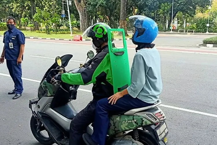 APD ala pengemudi ojol (dok pribadi Igun Wicaksono)