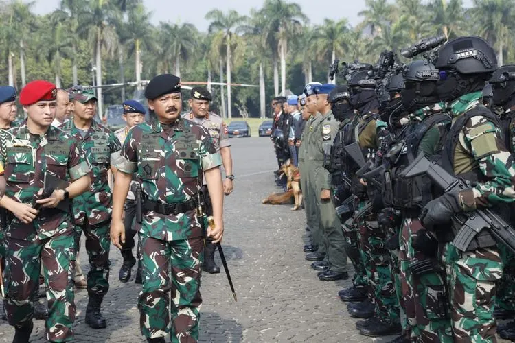 Apel Gelar Pasukan di Lapangan Monas/Puspen TNI