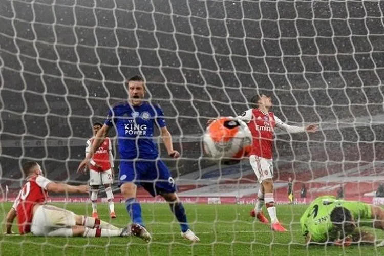 Striker Leicester City mencetak gol penyeimbang 1-1 atas Arsenal dalam laga lanjutan Liga Inggris pekan ke-32 di Emirates Stadion, Rabu (8/7/2020) dini hari WIB. (Foto: AFP/Shaun Botterill)