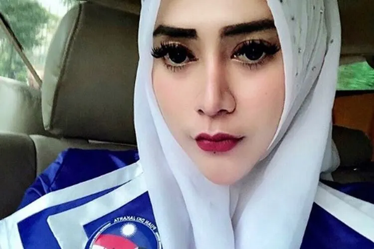 Artis VS yang diduga terlibat prostitusi sering memasang foto bersama organisasi sayap PAN, PUAN/ instagram