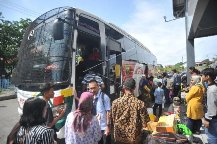 Bus di Jakarta. (Antara)