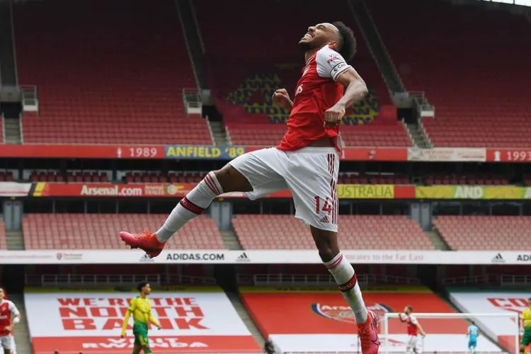 Aubameyang disebut sudah tidak cocok lagi dengan Arsenal / instagram