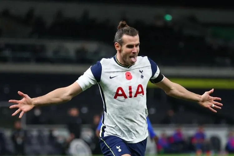 Ekspresi Gareth Bale saat berselebrasi usai mencetak gol (Twitter Tottenham)