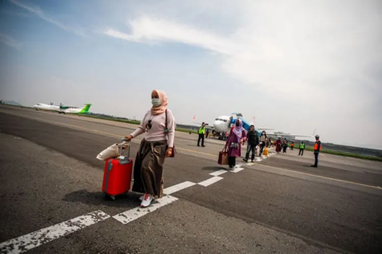 Inagurasi first flight operasional pesawat jet di Bandara Husein Sastranegara. (dok Humas Pemkot Bandung)