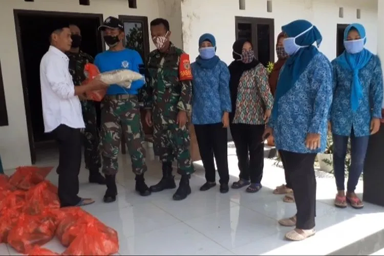 (Gugus Tugas PP COVID-19 Komunikasi Publikasi, Letkol.Inf. Drs. Abidin Tobba)