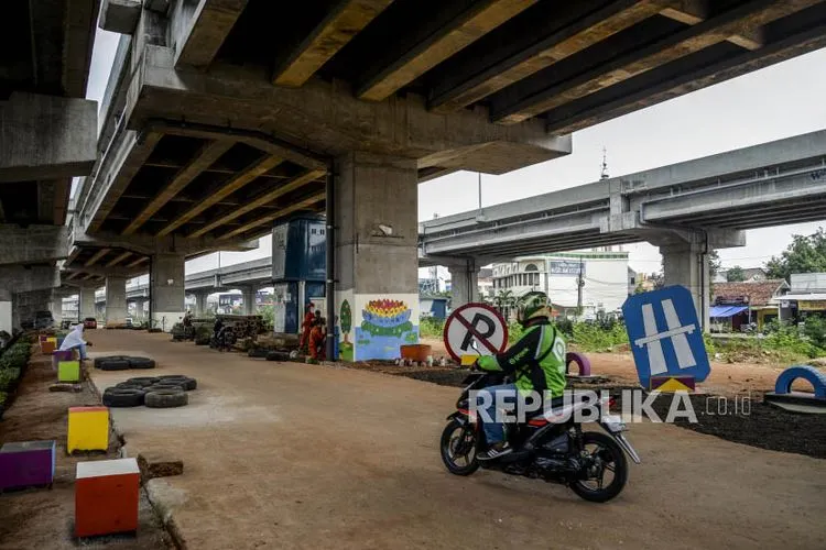 Ilustrasi kolong Tol Becakayu, Cipinang Melayu, Jakarta Timur/dok: republika