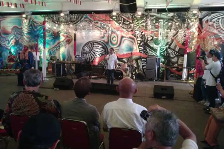 Gubernur Anies Baswedan menghadiri Jakarta Berlin Festival di Terowongan Kendal (pusat.jakarta.go.id)