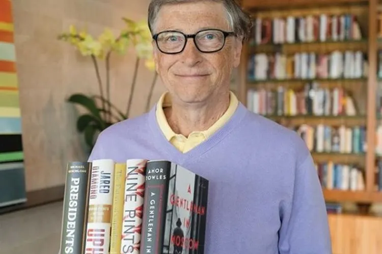 Pendiri Microsoft Corporation Bill Gates . Instagram: @thisisbillgates