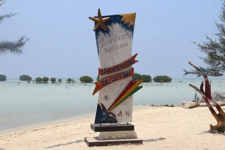 Pantai Bintang, ikon baru Pulau Pari/pulauseribu.jakarta.go.id