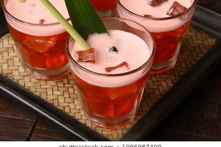 Bir Pletok berwarna merah menggoda