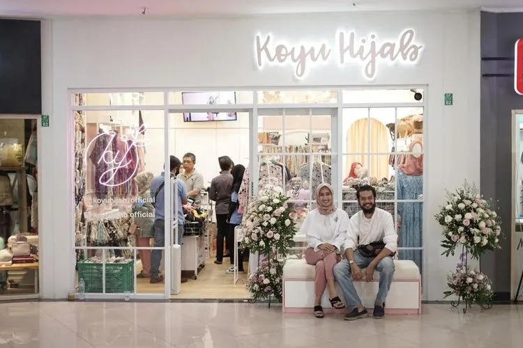 Inspiratif! Bisnis Koyu Hijab, dari Kamar 3x3 Hingga Bangun Pabrik Sendiri (AyoBandung)