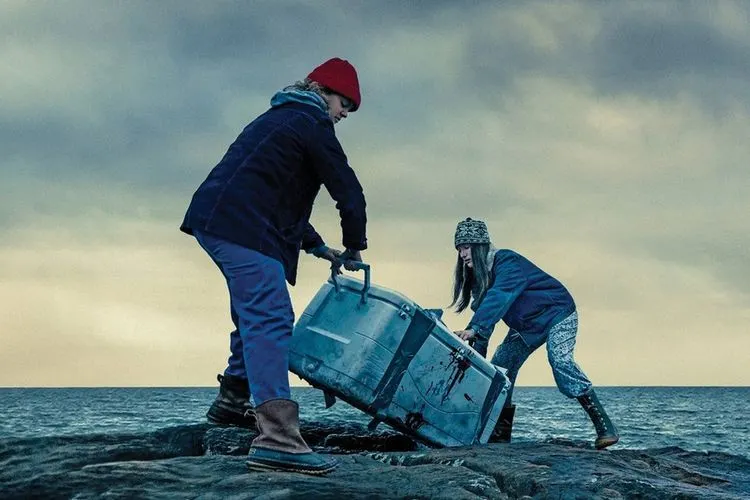 Salah satu adegan dalam film Blow the Man Down (2019)/dok: primevideo.com