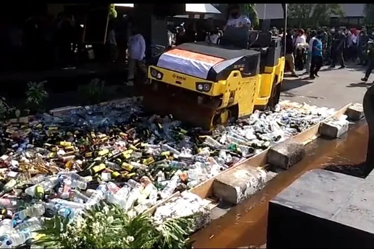 Pemusnahan BB oleh Badan Narkotika Nasional (BNN) Provinsi Jawa Tengah bersama Polda Jateng dan Stakeholder. (Dok)