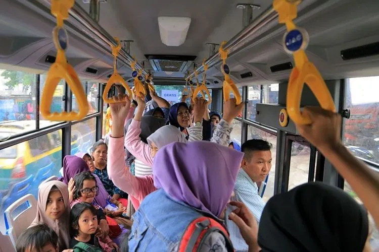 Ilustrasi BRT Kota Tangerang (www.tangerangkota.go.id)