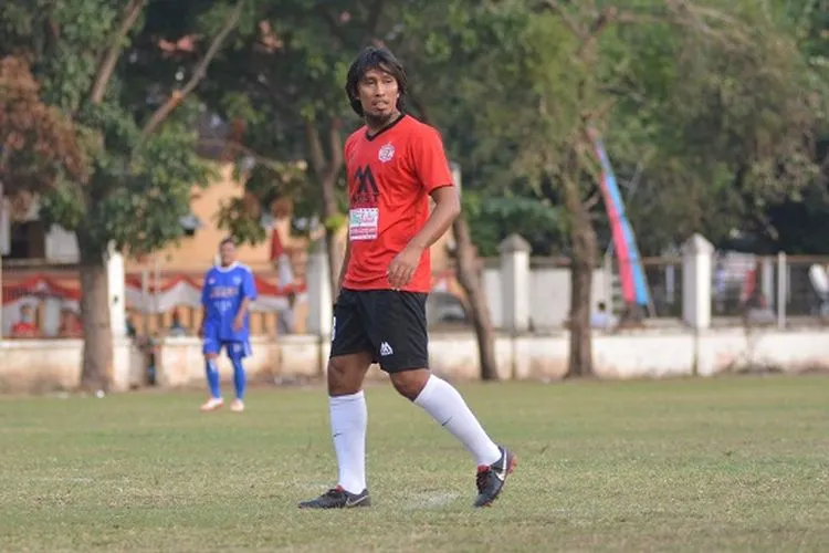 Budi Sudarsono, saat bergabung bersama Persija Glory 2001. (Ayojakarta.com/Budi Cahyono)