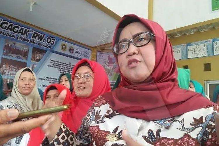 Bupati Bogor Ade Yasin (tengah)  Foto: ABDAN SYAKURA/REPUBLIKA