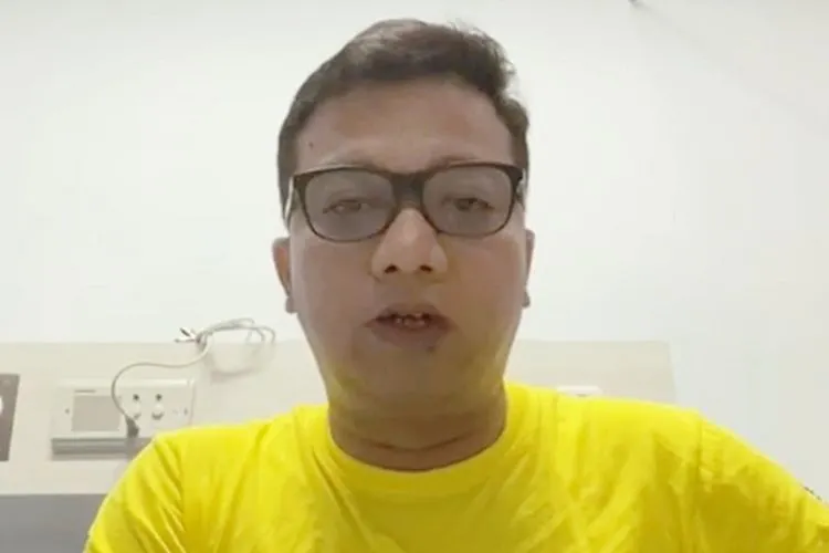 Cabup Indramayu, Daniel Muttaqien Syafiuddin dalam video yang menyatakan dirinya terkonfirmasi Covid-19. (dok)