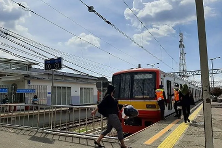 ilustrasi KRL/ dok via Suara.com