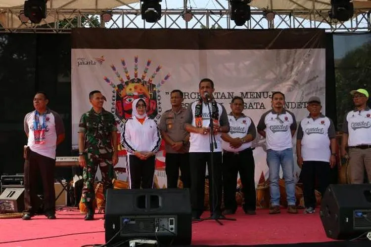 Wali Kota Jaktim M. Anwar membuka Festival Djadoel Condet di Lapangan Bulak Rante/timur.jakarta.go.id