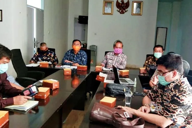 Kepala Dinas Sosial Pemberdayaan Perempuan dan Perlindungan Anak (DSPPPA) Kota Cirebon, Iing Daiman
