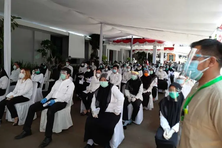 Sebanyak 1.085 Calon Pegawai Negeri Sipil (CPNS) formasi tahun 2019 menjalani tes Seleksi Kompetensi Bidang (SKB) di Kabupaten Bekasi. (Humas Pemkab Bekasi)