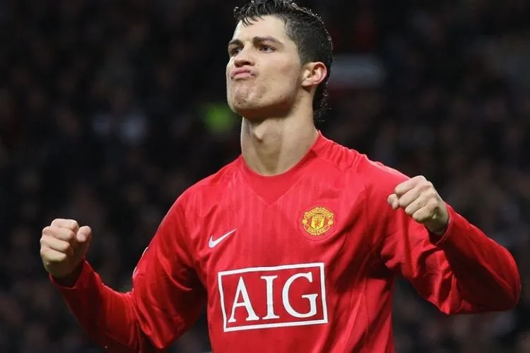 Cristiano Ronaldo saat masih berkostum Manchester United.  Foto: osundefender.org