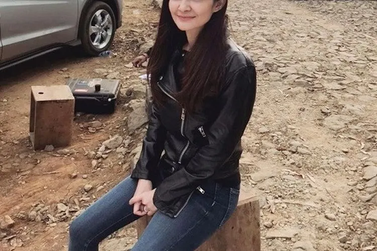 Cut Tari (instagram)