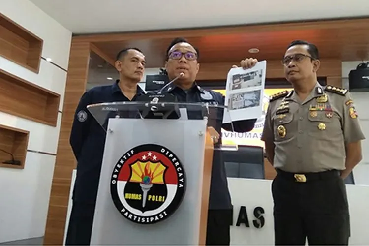Kepala Biro Penerangan Masyarakat (Karopenmas) Divisi Humas Mabes Polri Brigjen Pol Dedi Prasetyo di Mabes Polri, Jakarta Selatan., Rabu (13/11/2019)/Ayojakarta.com-Dhika Noor Alam
