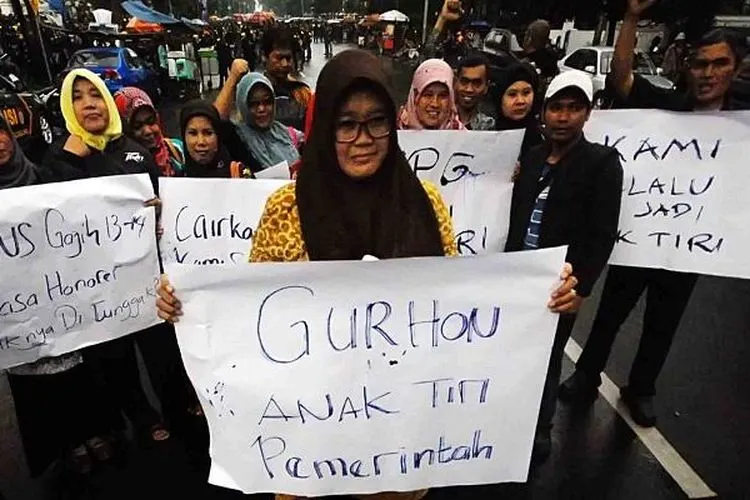 Demo guru honorer/Indonesiainside.id