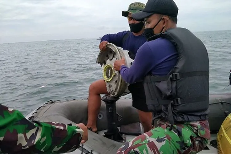 Denjaka temukan serpihan pesawat Sriwijaya Air/dok: Instagram @korps_marinir_tni_al