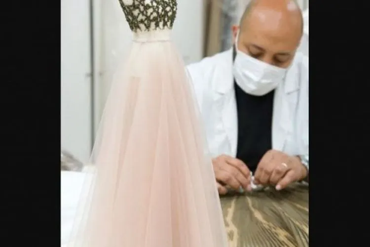 Dior Buat Miniatur Koleksi Adibusananya. (Instagram/@dior)