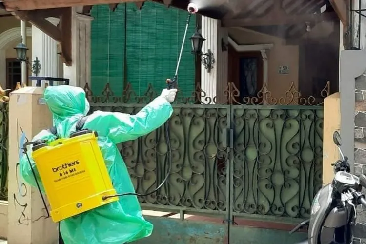 disinfektan salah satu kegiatan yang dilaksanakan di Kelurahan Jati Cempaka Kota Bekasi/ instagram
