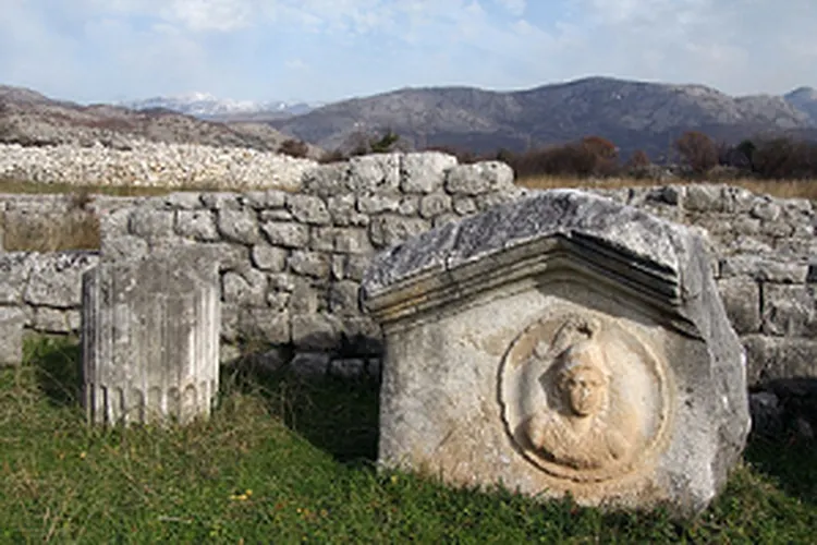Situs Doclea