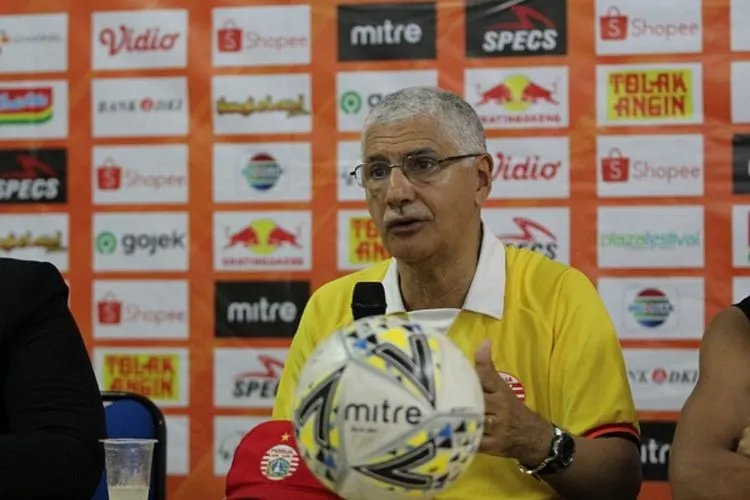 Pelatih Persija Jakarta, Edson Tavares. (Persija.id)