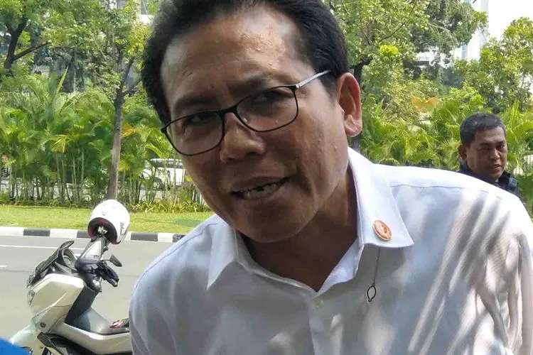 Jurubicara Presiden Jokowi, Fadjroel Rachman di Monas, Jakarta, Selasa (3/12/2019) (Ayojakartacom/Aprilia Rahapit)