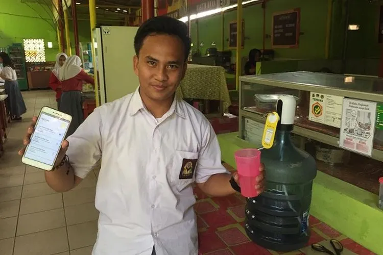 Penggunaan Galon Pintar akan segera disosialisasikan ke sekolah-sekolah di daerah DKI Jakarta dan Depok