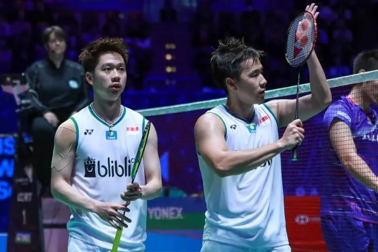 Kevin Sanjaya Sukamuljo/Marcus Fernaldi Gideon harus mundur dari tiga turnamen di Thailand. Hal ini dikarenakan hasil swab test PCR Kevin menunjukkan positif virus Covid-19/ instagram Badminton Ina
