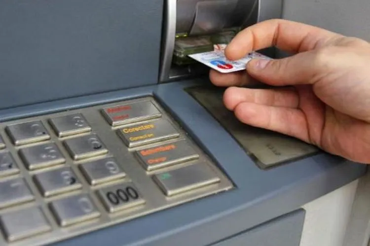 Ilustrasi modus ganjal ATM/IDNews