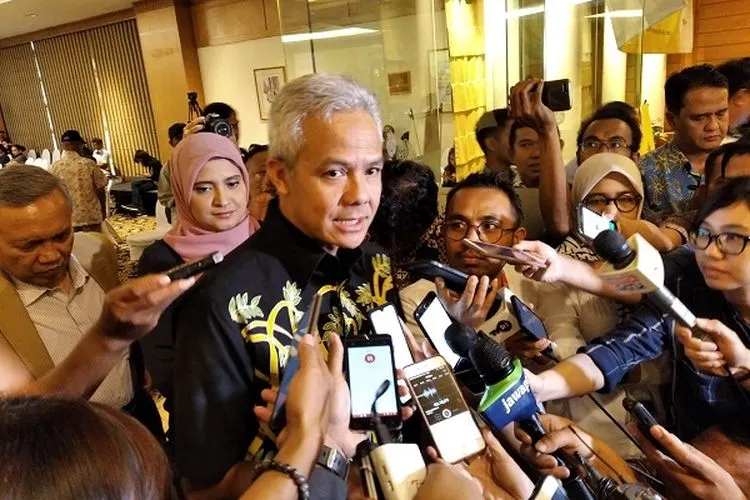 Gubernur Jawa Tengah, Ganjar Pranowo, usai menghadiri diskusi publik bertajuk 