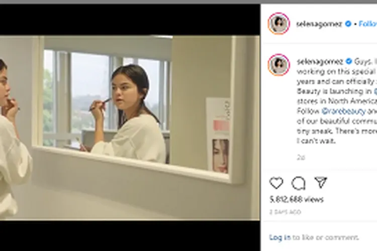 Selena Gomez ikut terjun langsung dalam promosi produk kosmetiknya. (instagram: @selenagomez)