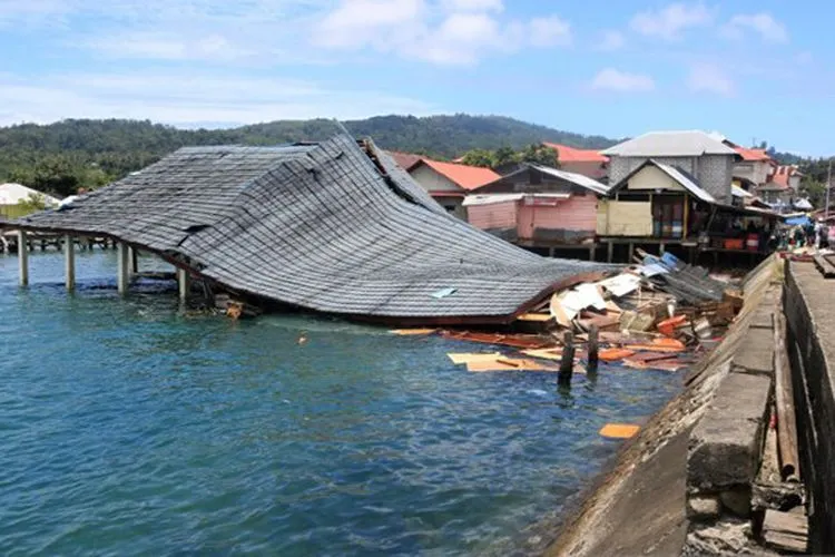 Pascagempa di Ambon, Maluku/Antara Foto